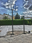 Krepšinio lentos stovas su sporto įrenginiais